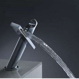 Rome Super Luxury Chrome Finish Single Handle Deck Mount Sink Faucet